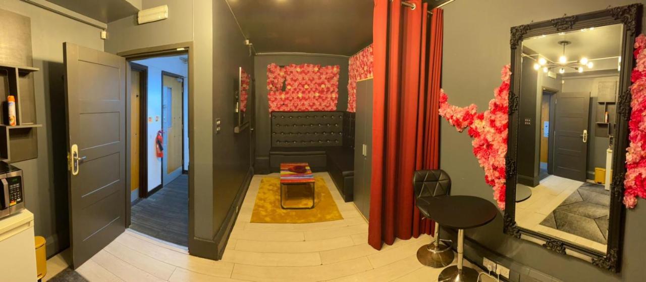 Wns Hotel London Luaran gambar